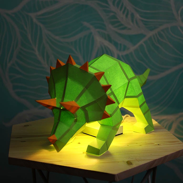 Triceratops 3D Paper Model, Lamp